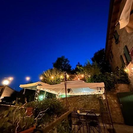 Готель Locanda Dei Fienili Del Campiaro Grizzana Екстер'єр фото